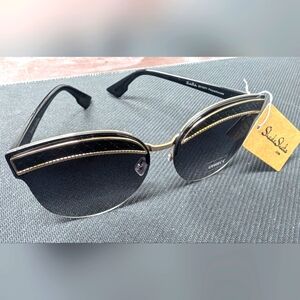 Shade Shaks Black and Gold Sunglasses